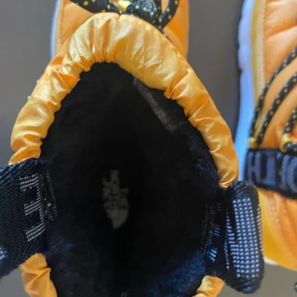 The North Face Women’s Size 6 Thermal all Lace Up Puffer Style Boots EUC. - Picture 4 of 9